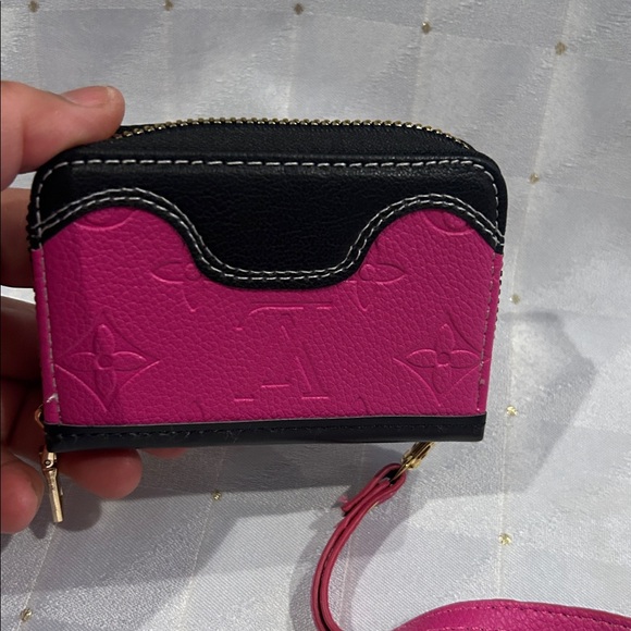 Card Holder - Picture 2 of 5